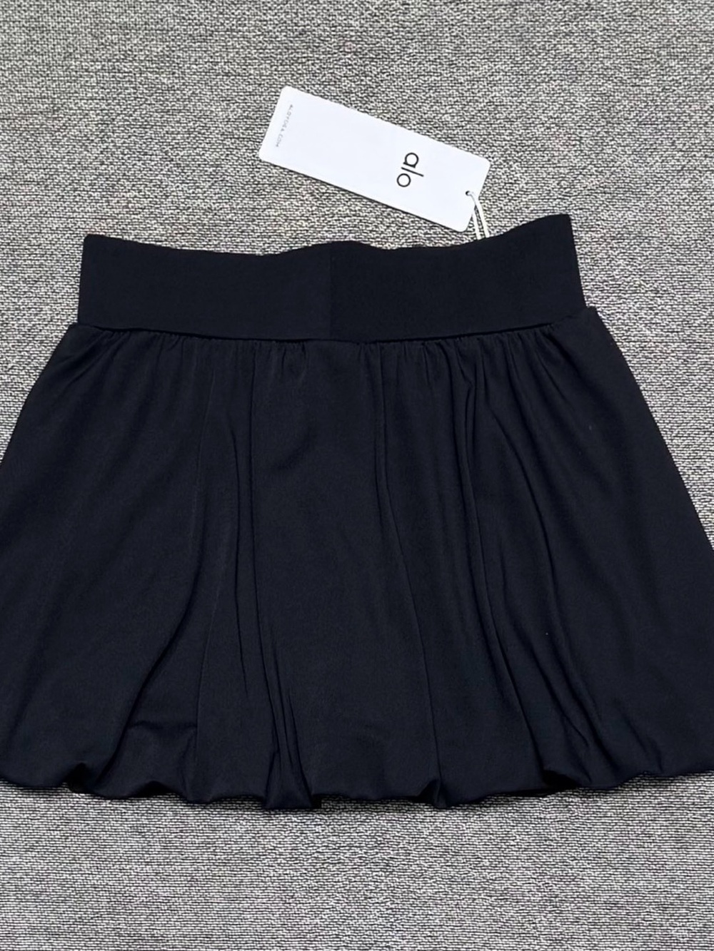 ALO Yoga Black Mini Skirt with Logo Waistband - Picture 3 of 3